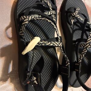 Women’s Chaco  Sport Sandals with Beige Patterned Strap US size 8